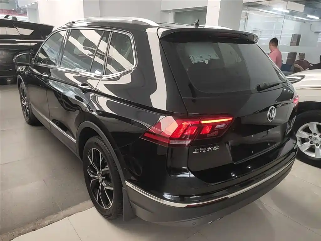 Volkswagen Tiguan L 2019 — фото 5