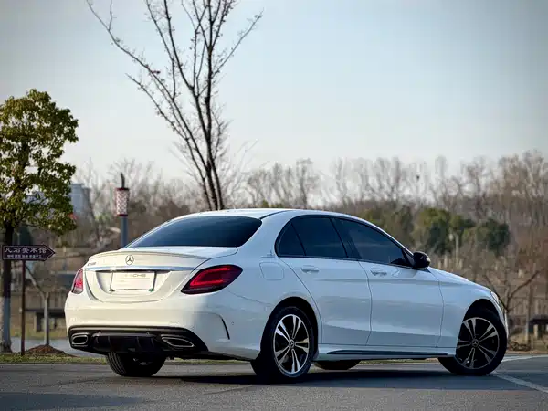 Mercedes-Benz C-Class 2019