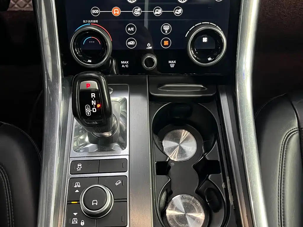 Land Rover Sport 2019 — фото 29