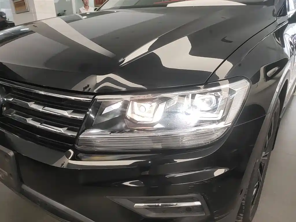 Volkswagen Tiguan L 2019 — фото 24