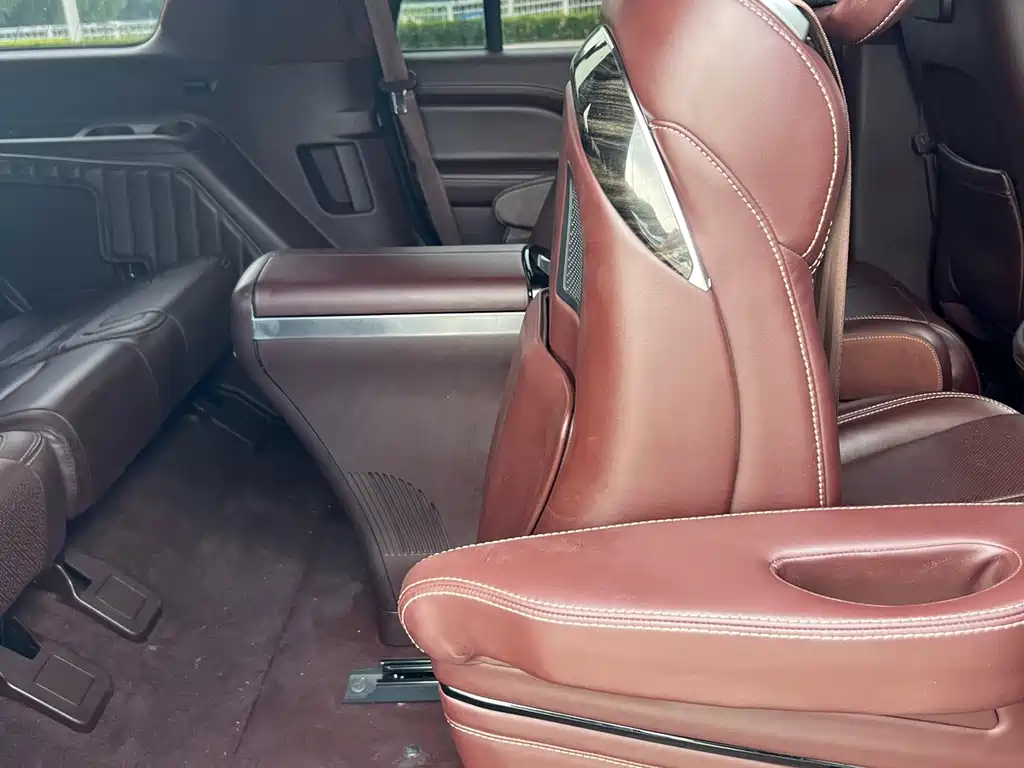 Lincoln Navigator 2020 — фото 13