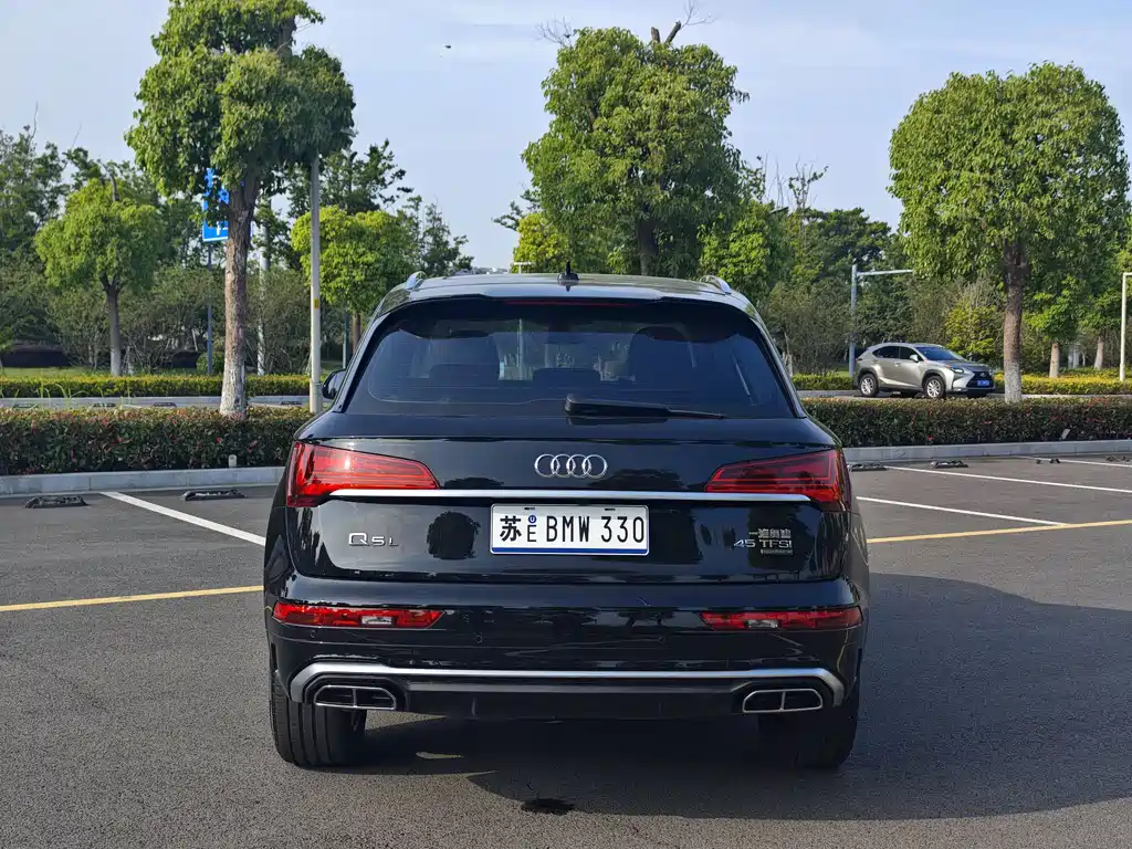 Audi Q5L 2024 — фото 12