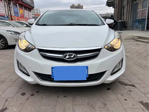 Hyundai Elantra Langdong 2015