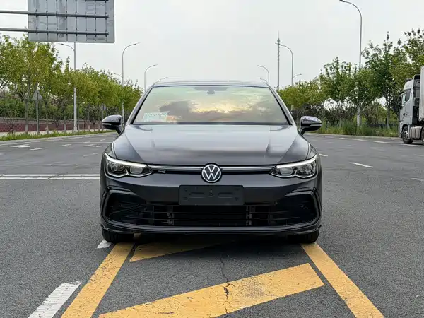 Volkswagen Golf 2022