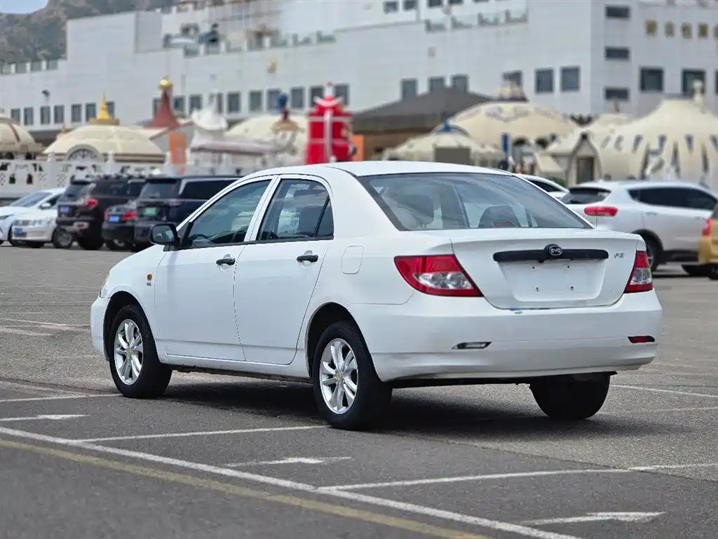 BYD F3 2015