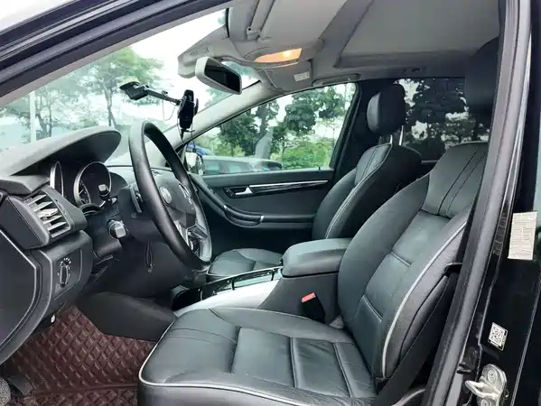 Mercedes-Benz R-Class 2017