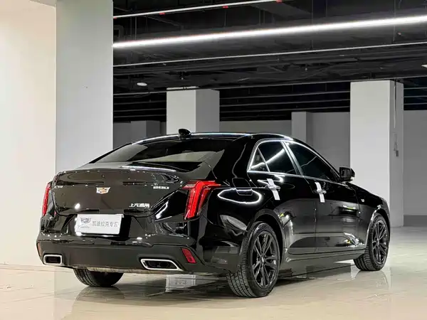 Cadillac CT4 2023