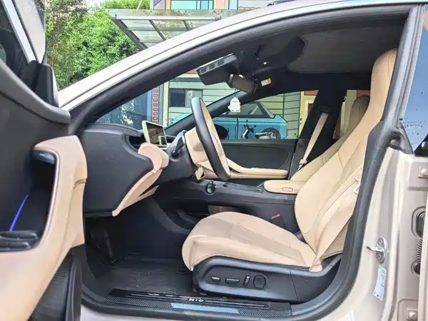 NIO ET5T 2024