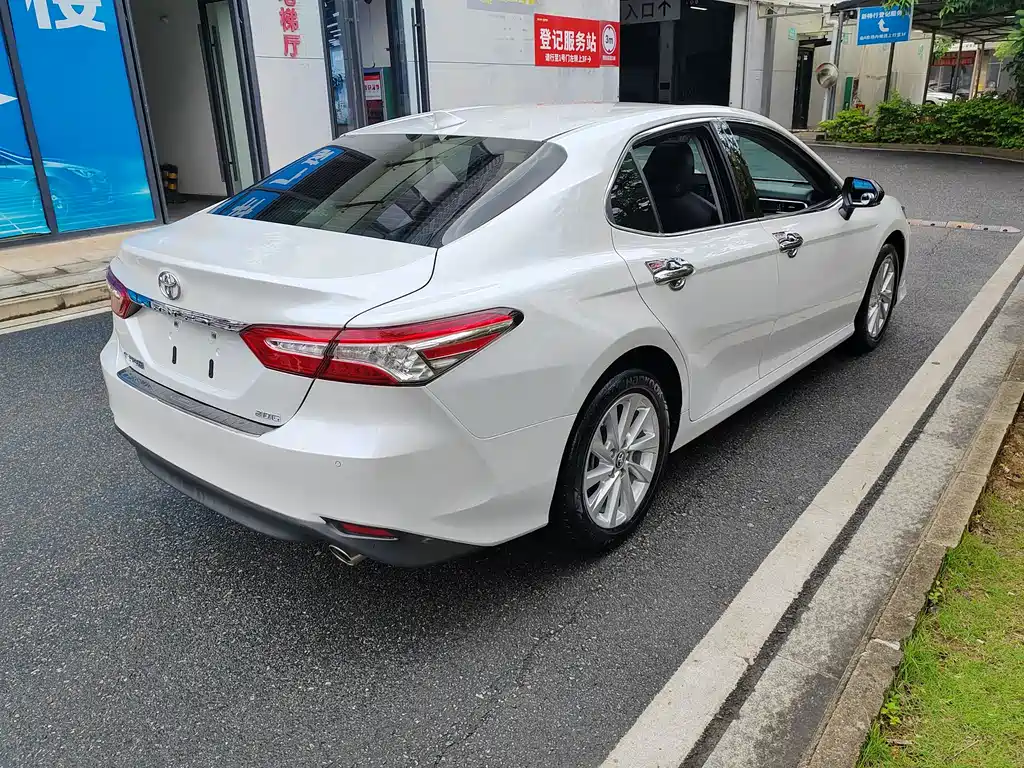 Toyota Camry 2023