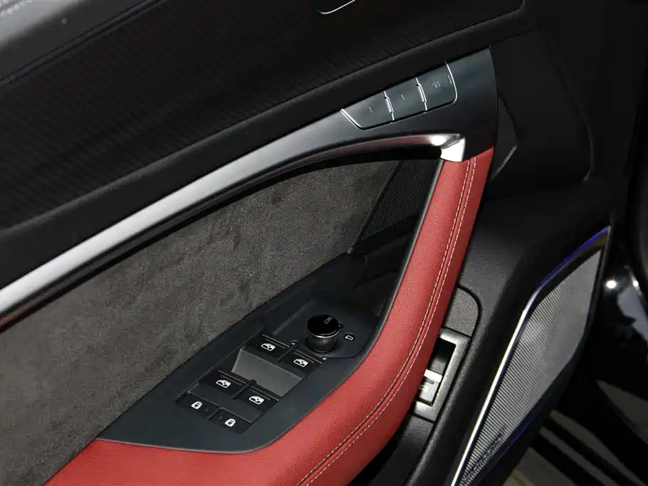 Audi A7L 2025 — фото 26