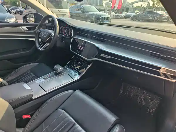 Audi A6L 2023