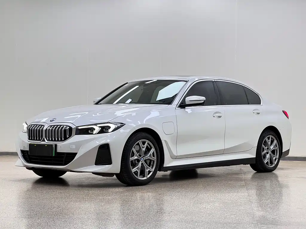 BMW i3 2023 — фото 1