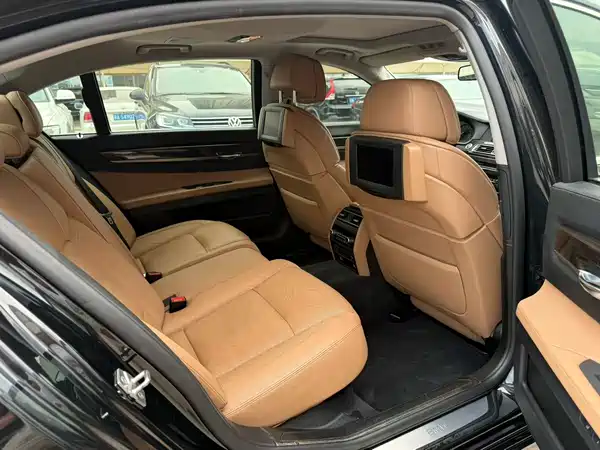 BMW 7 Series 2013