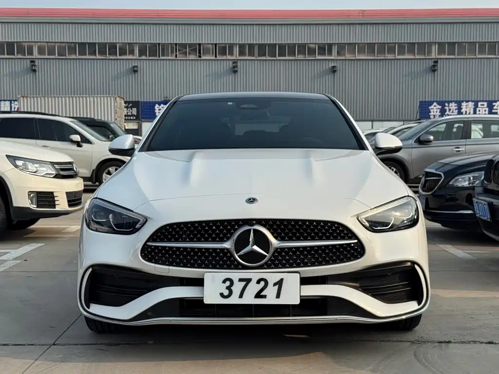 Mercedes-Benz C-Class 2023