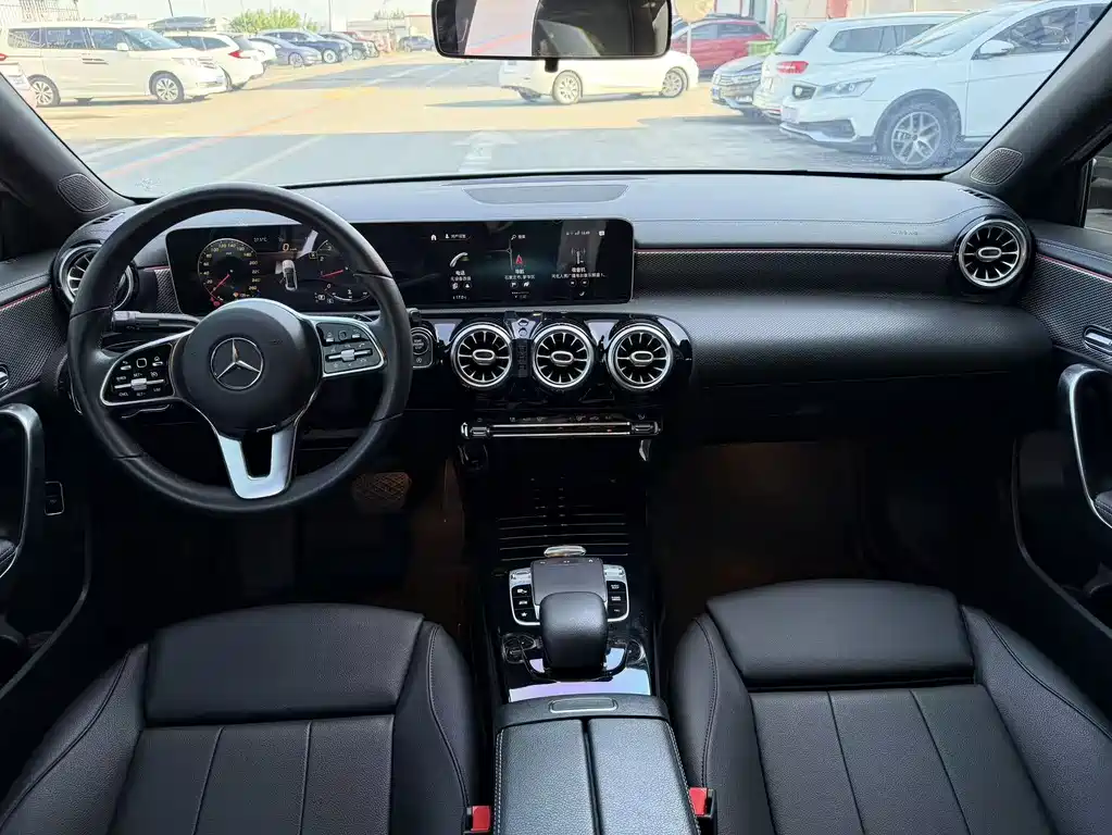 Mercedes-Benz A-Class 2020 — фото 8