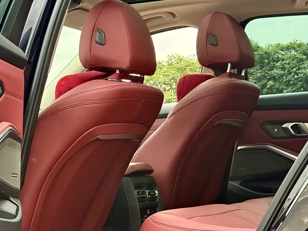 BMW 3 Series 2023