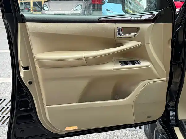 Lexus LX 2009