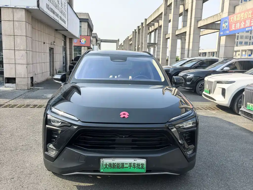 NIO ES8 2019