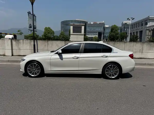 BMW 3 Series 2019