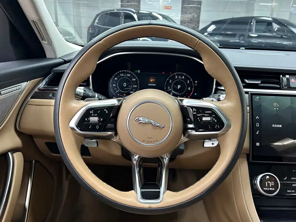 Jaguar XFL 2023 — фото 17