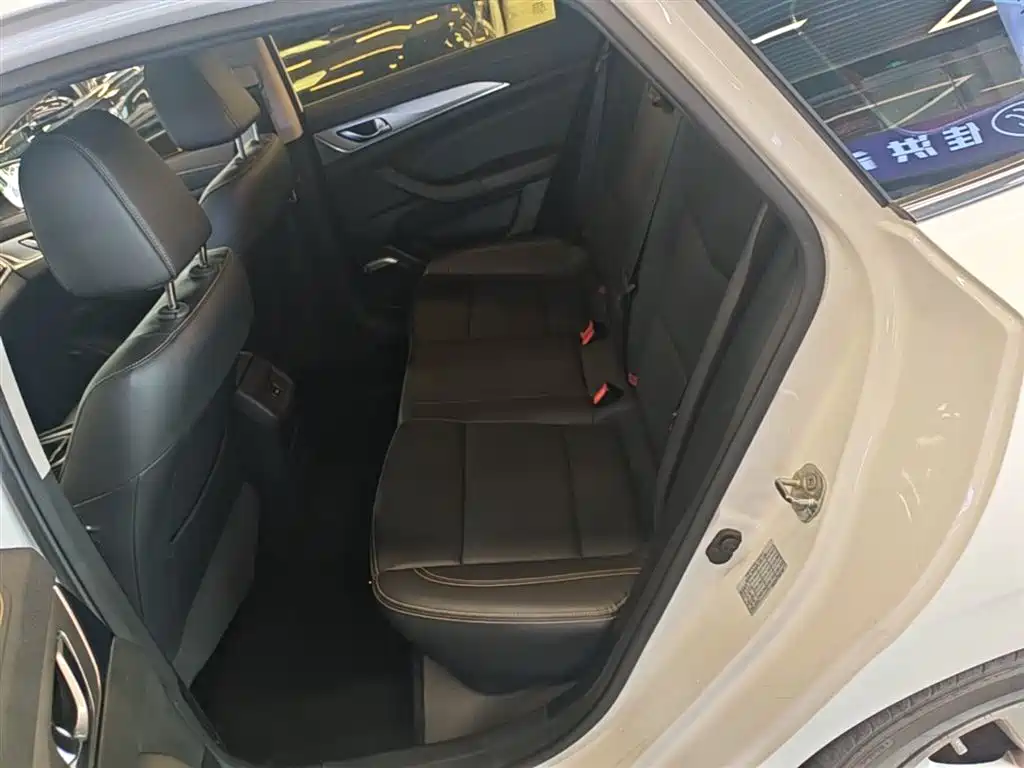 Changan Eado 2019 — фото 17