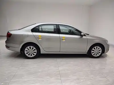 Volkswagen Sagitar 2014