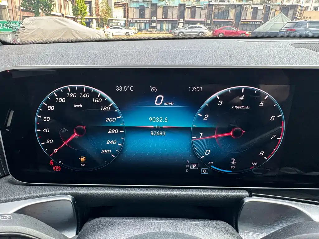 Mercedes-Benz GLB 2020 — фото 17