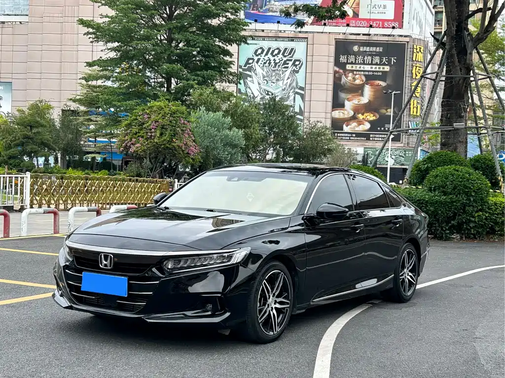Honda Accord 2022 — фото 1