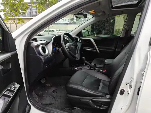 Toyota RAV4 2016