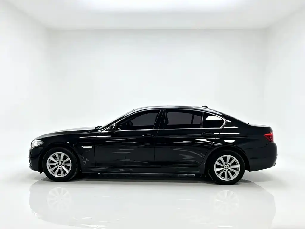 BMW 5 Series 2014 — фото 7
