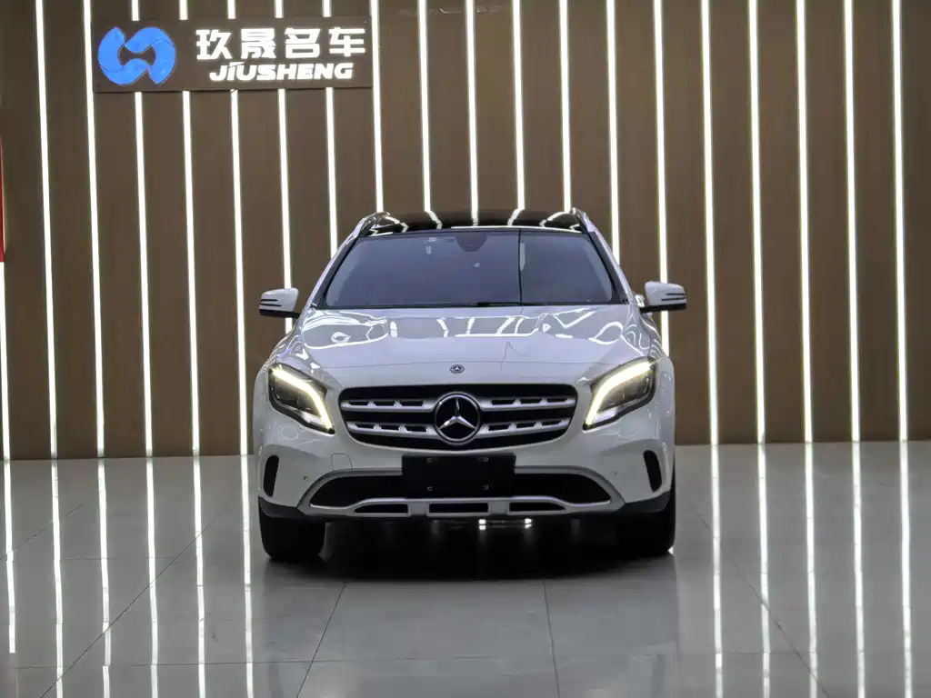 Mercedes-Benz GLA 2018 — фото 2