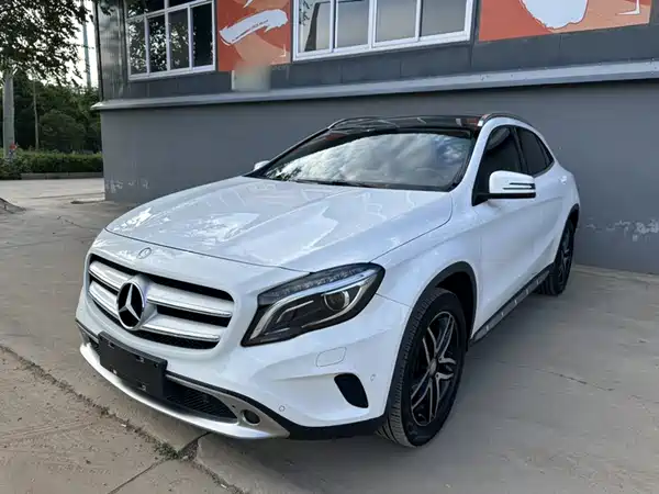 Mercedes-Benz GLA 2016