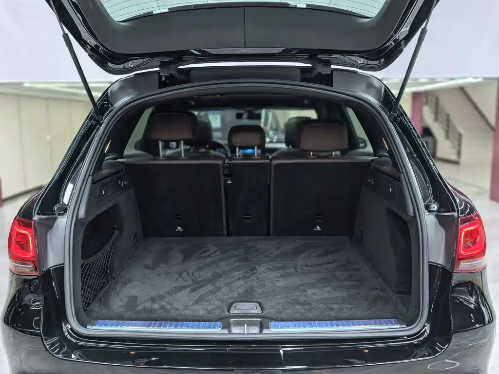 Mercedes-Benz GLC 2020 — фото 32