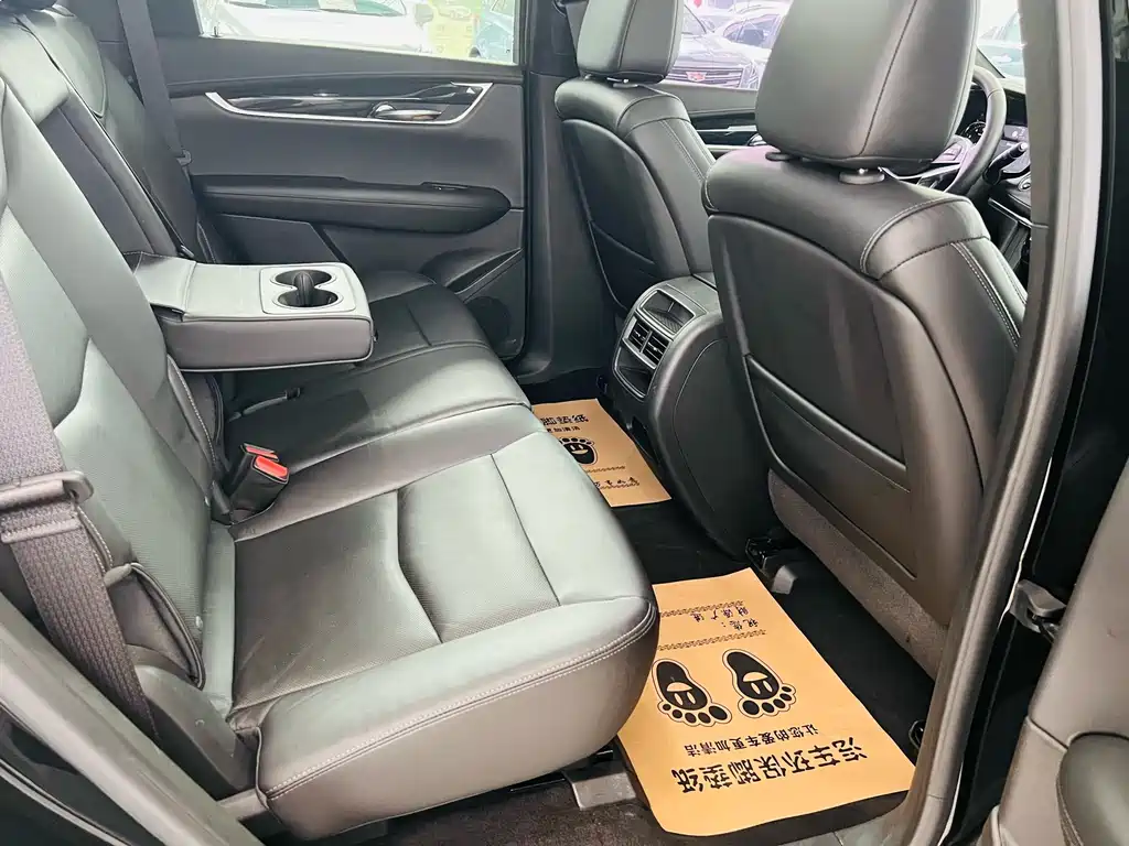 Cadillac XT5 2019 — фото 13