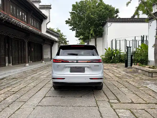 Jetour Shanhai L9 2025