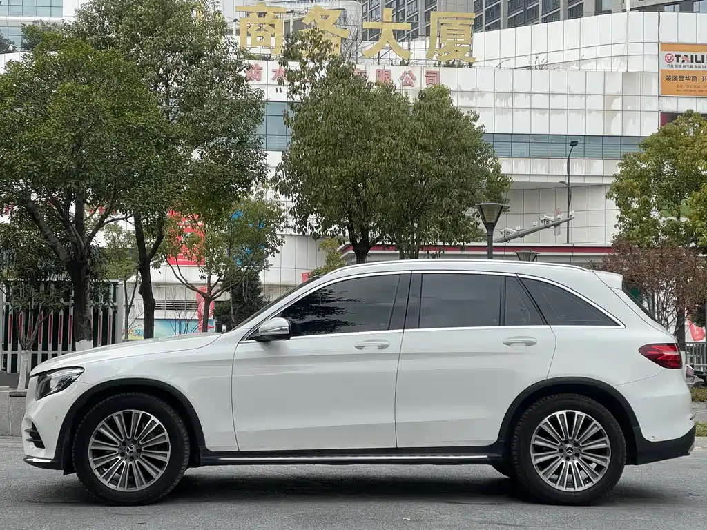 Mercedes-Benz GLC 2017 — фото 4
