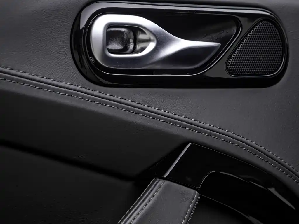 Aston Martin  2014 — фото 11