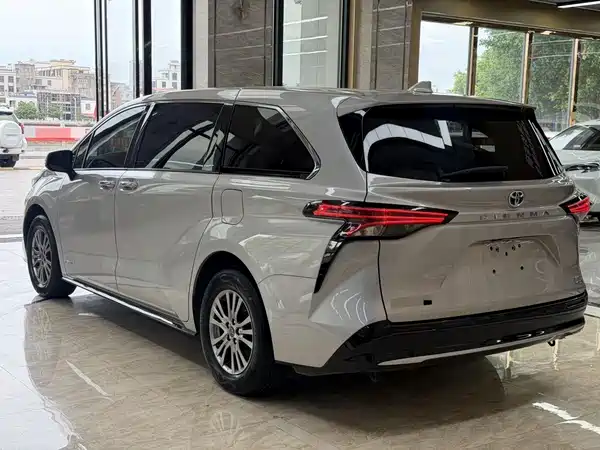 Toyota Sienna 2022