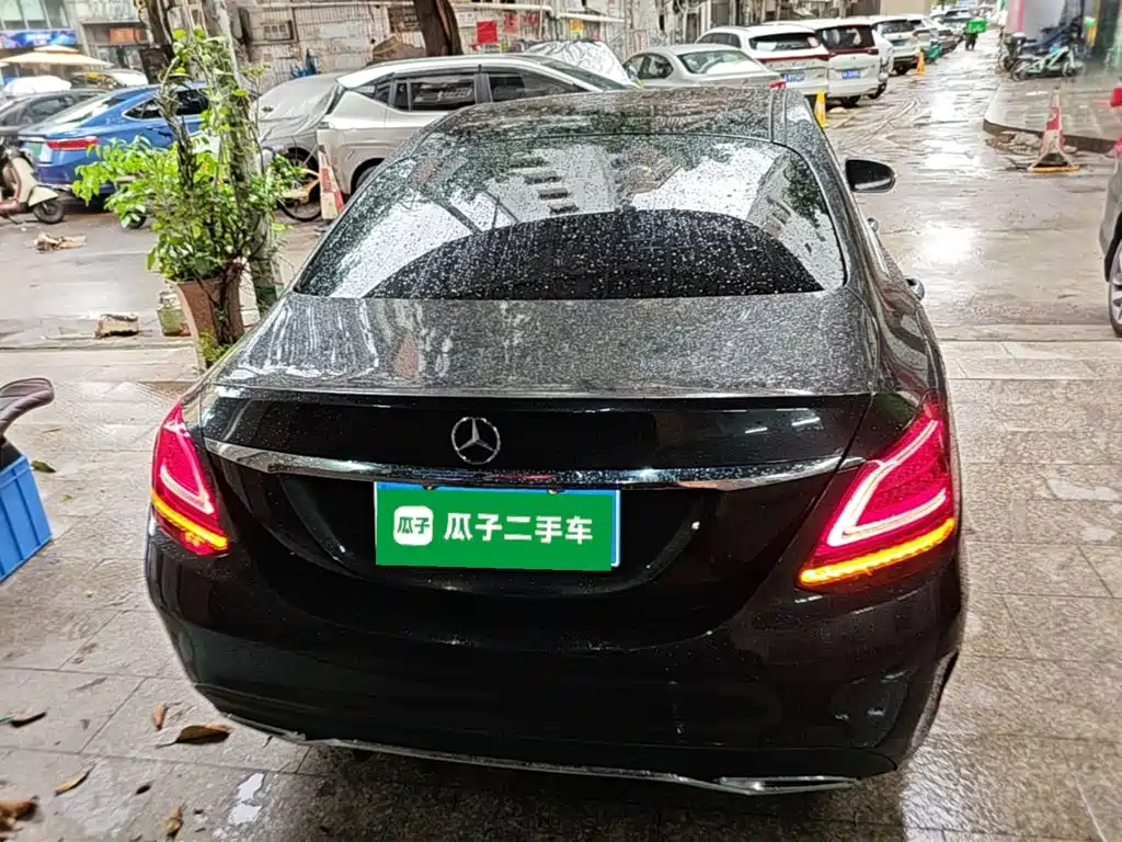 Mercedes-Benz C-Class 2021