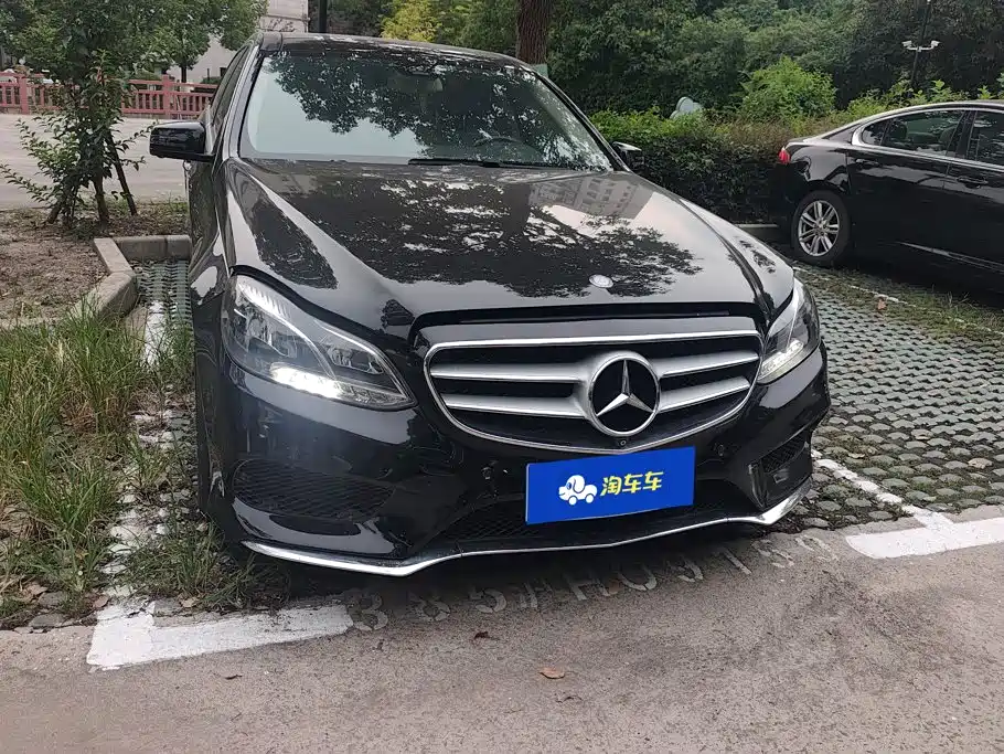 Mercedes-Benz E-Class 2015