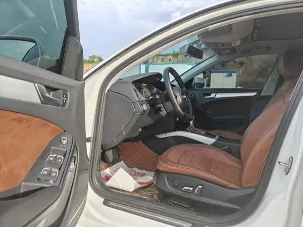 Audi A4L 2015