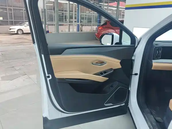 BYD Song L DM-i 2024