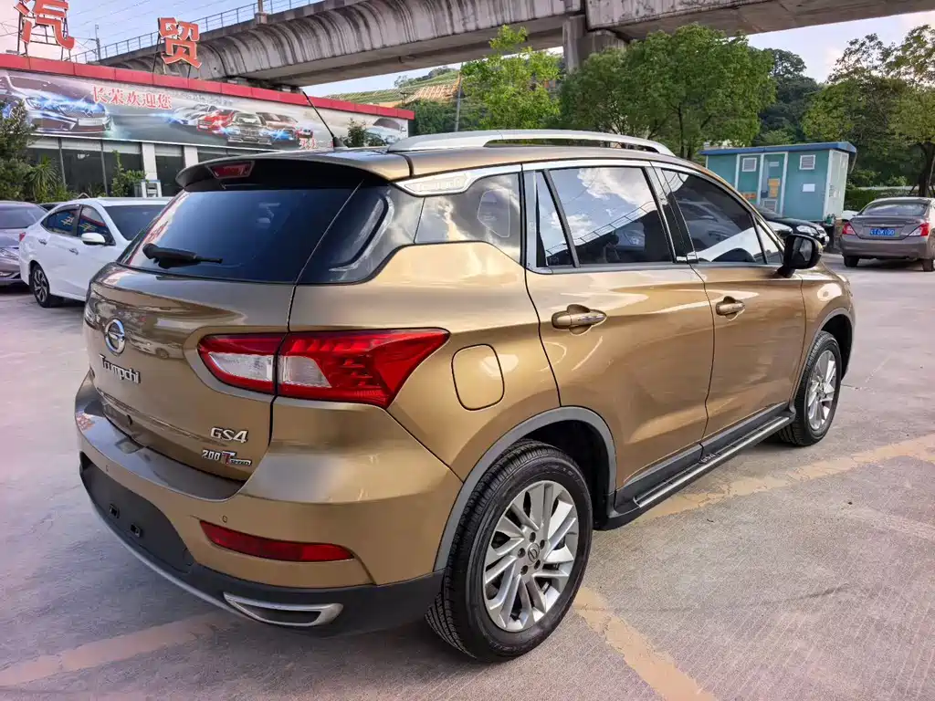 GAC Trumpchi GS4 2017 — фото 5