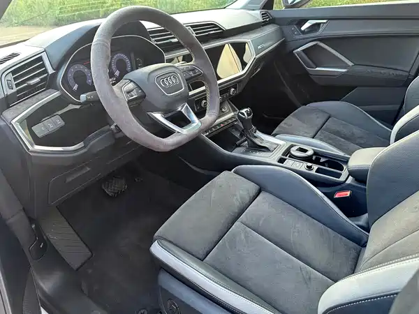 Audi Q3 2021