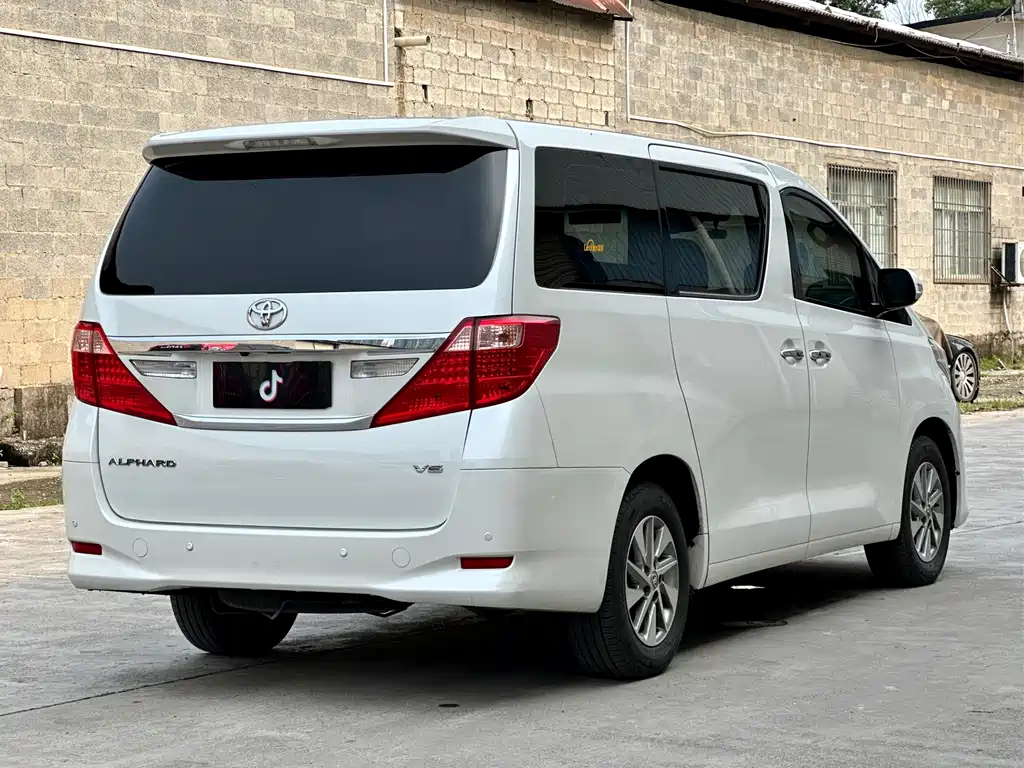 Toyota Alphard 2014 — фото 5