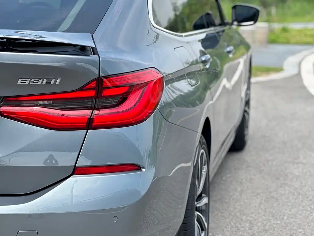 BMW 6 Series GT 2021 — фото 19