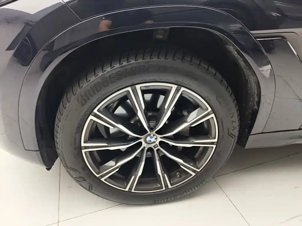 BMW X6 2025 — фото 23