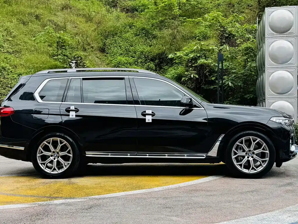 BMW X7 2021 — фото 5