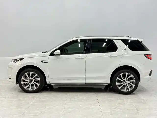 Land Rover Discovery Sport 2021 — фото 3