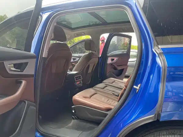 Audi Q7 2016